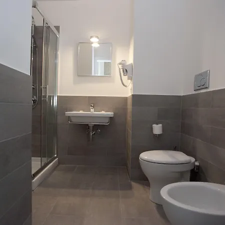 Colosseo Secret Garden - And * רומא