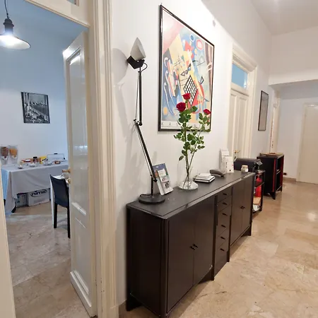 Colosseo Secret Garden - And רומא