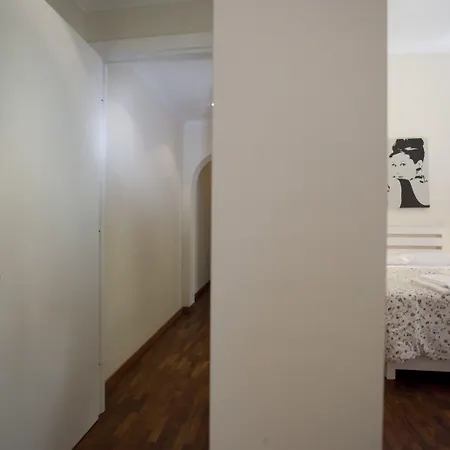 Colosseo Secret Garden - And * רומא