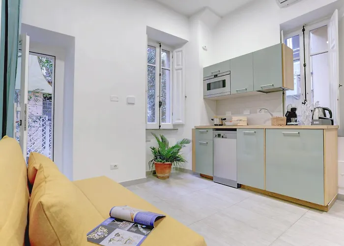 Colosseo Secret Garden - And 아파트 로마