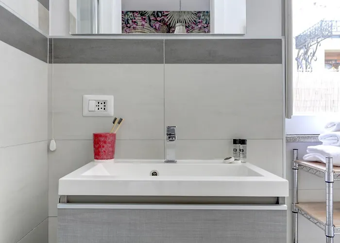 Colosseo Secret Garden - And